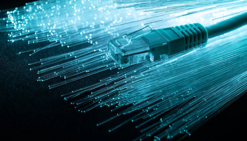 broadband optical cable