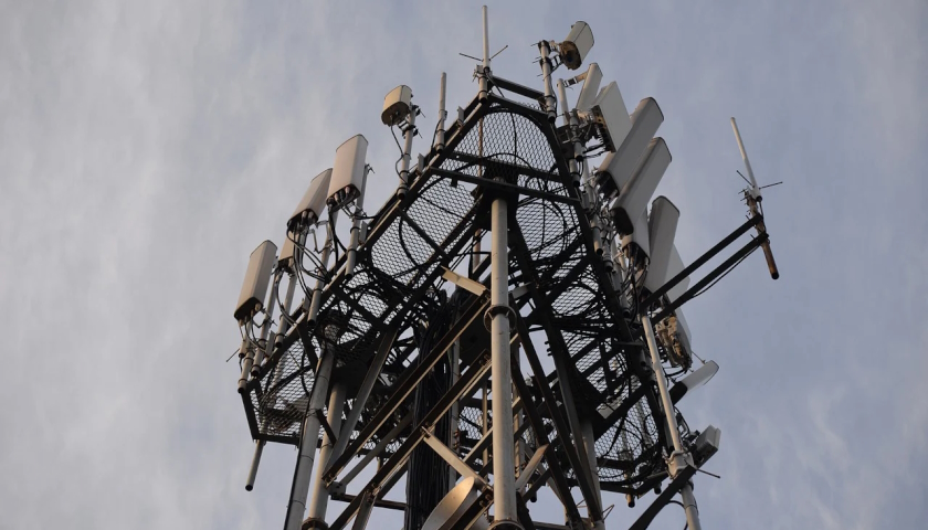 private LTE and 5G wireless networks